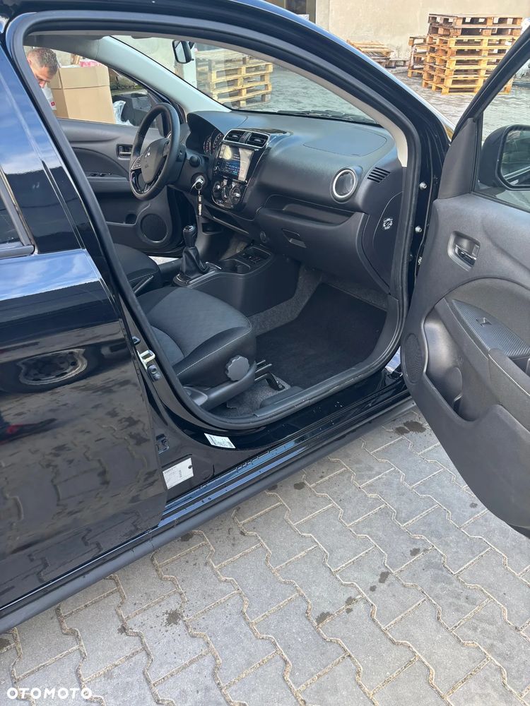 Mitsubishi Space Star 1.2 AS&G Invite - 5