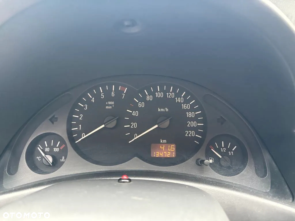 Opel Corsa - 4