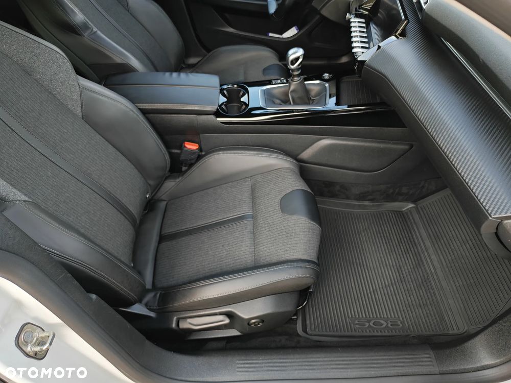 Peugeot 508 BlueHDi 130 Allure - 30
