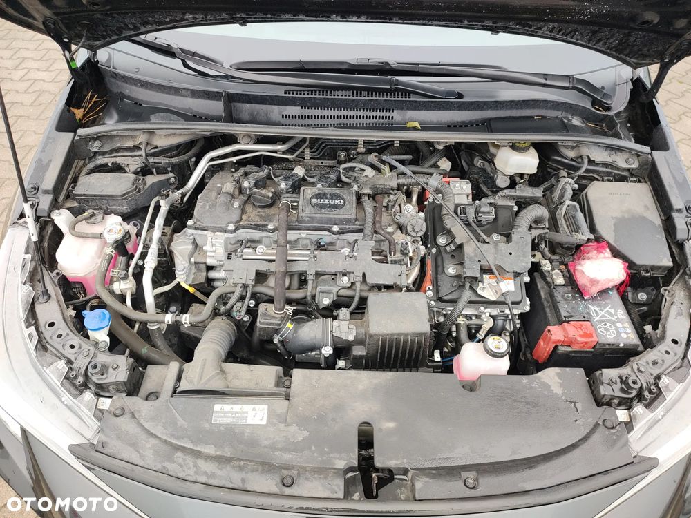 Suzuki Swace 1.8 Hybrid Elegance CVT - 25