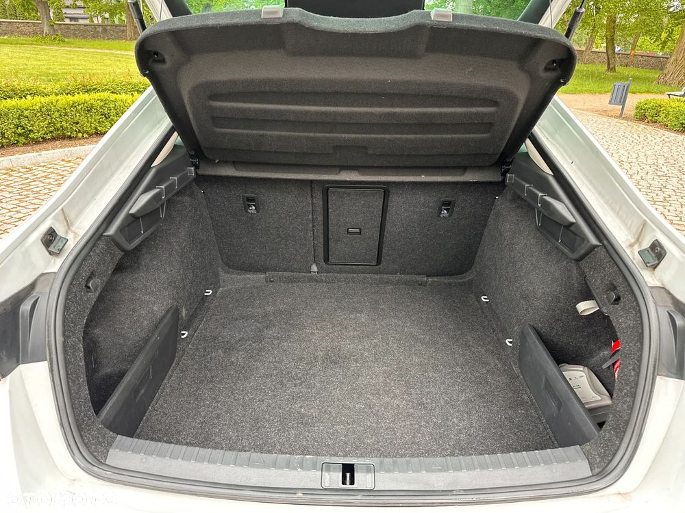 Skoda Octavia 2.0 TDI Ambition DSG - 23