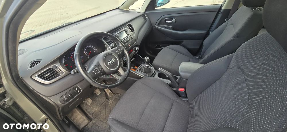 Kia Carens 1.7 CRDi 115 Dream-Team Edition - 14