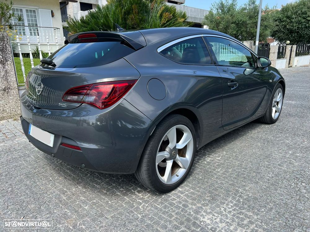 Opel Astra GTC 1.6 D S&S Excite - 20