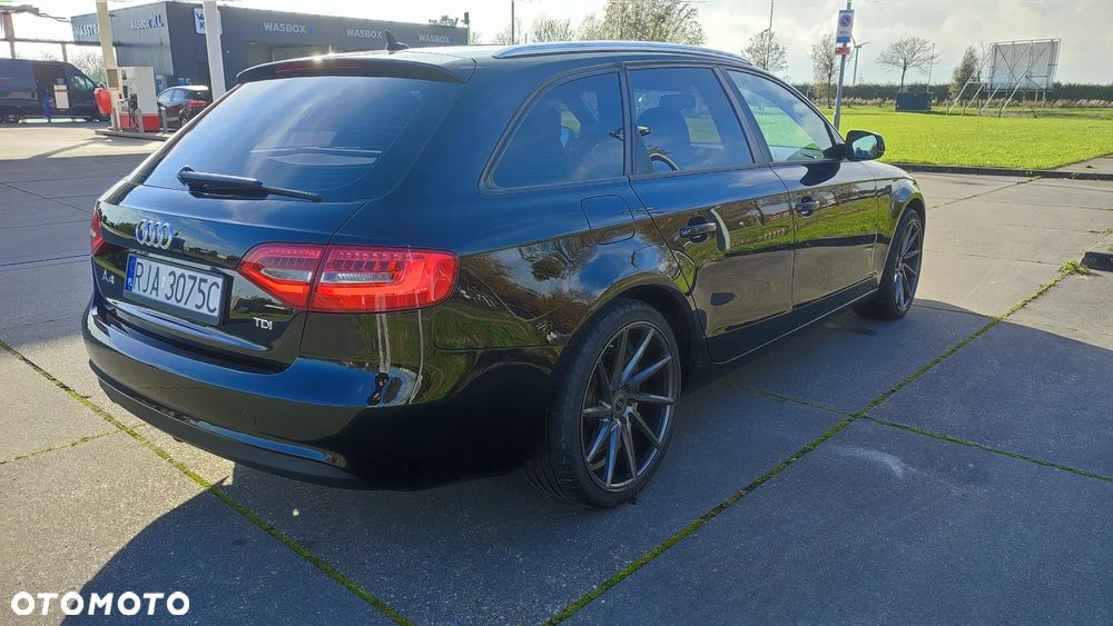Audi A4 Avant - 4