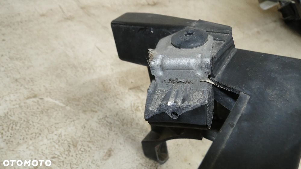 BMW 1 E81 E82 E87 E88 LIFT ŚLIZG POD LAMPĘ PRAWY PRZÓD PRZEDNI EUROPA - 2