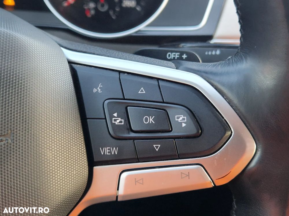 Volkswagen Passat 2.0 TDI DSG Highline - 17