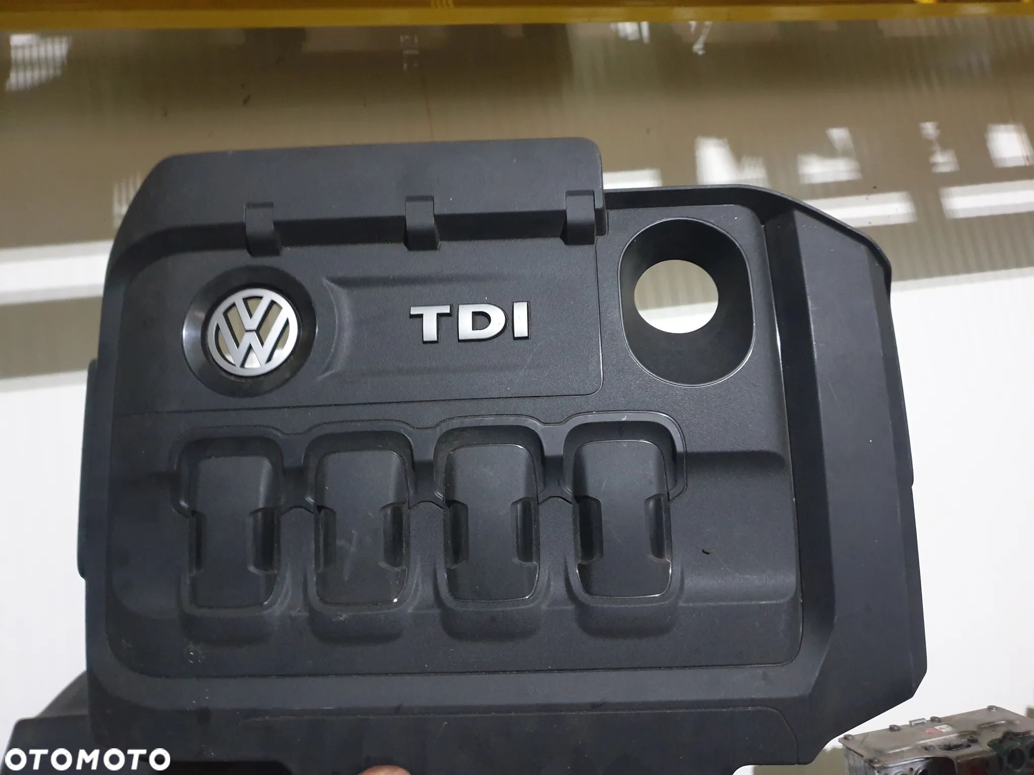 VW TIGUAN  SKODA OSŁONA POKRYWA SILNIKA 03N103925A POTESTOWA MINIMALNY PRZEBIEG - 1