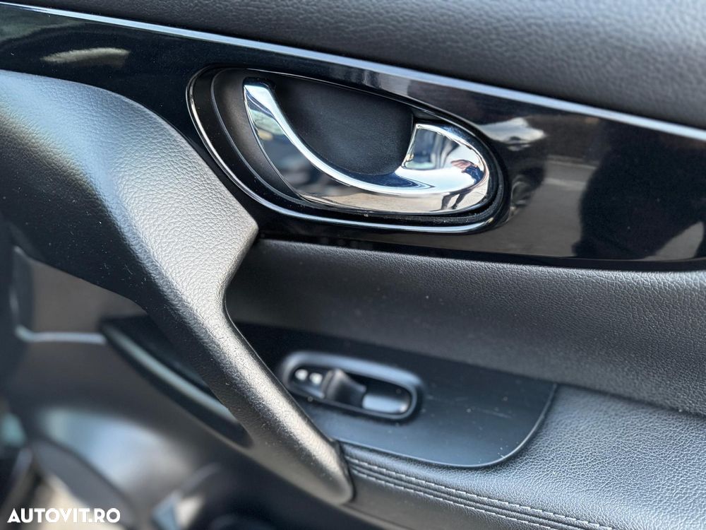 Nissan Qashqai 1.6 DCI Xtronic TEKNA - 21