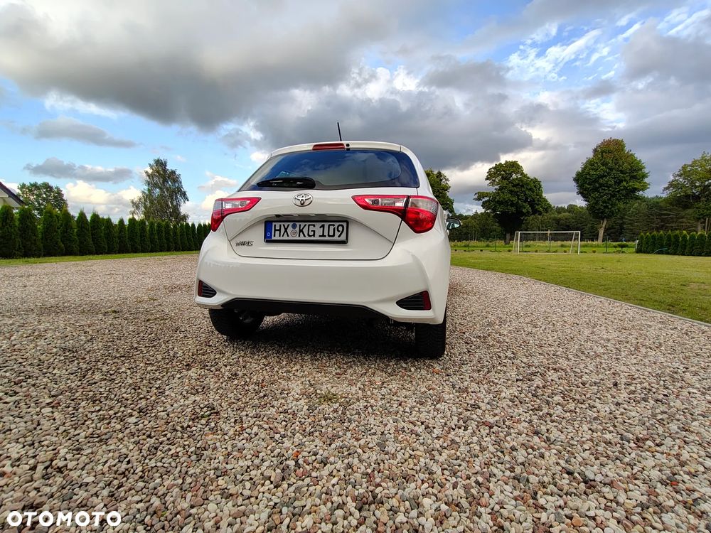 Toyota Yaris - 24