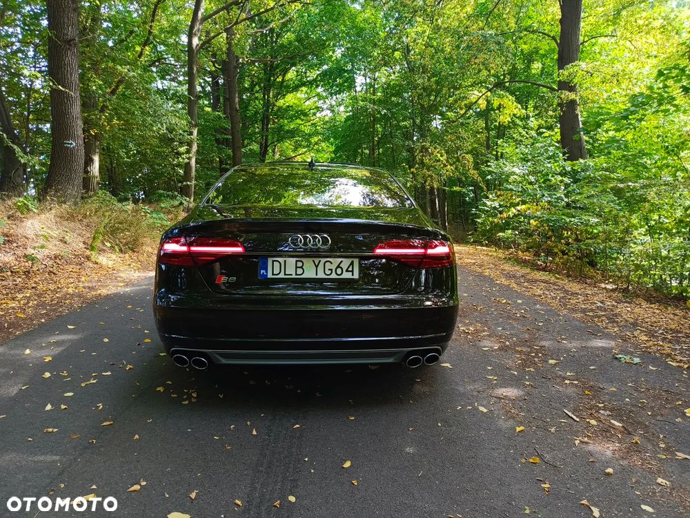 Audi S8 4.0 TFSI Quattro - 29