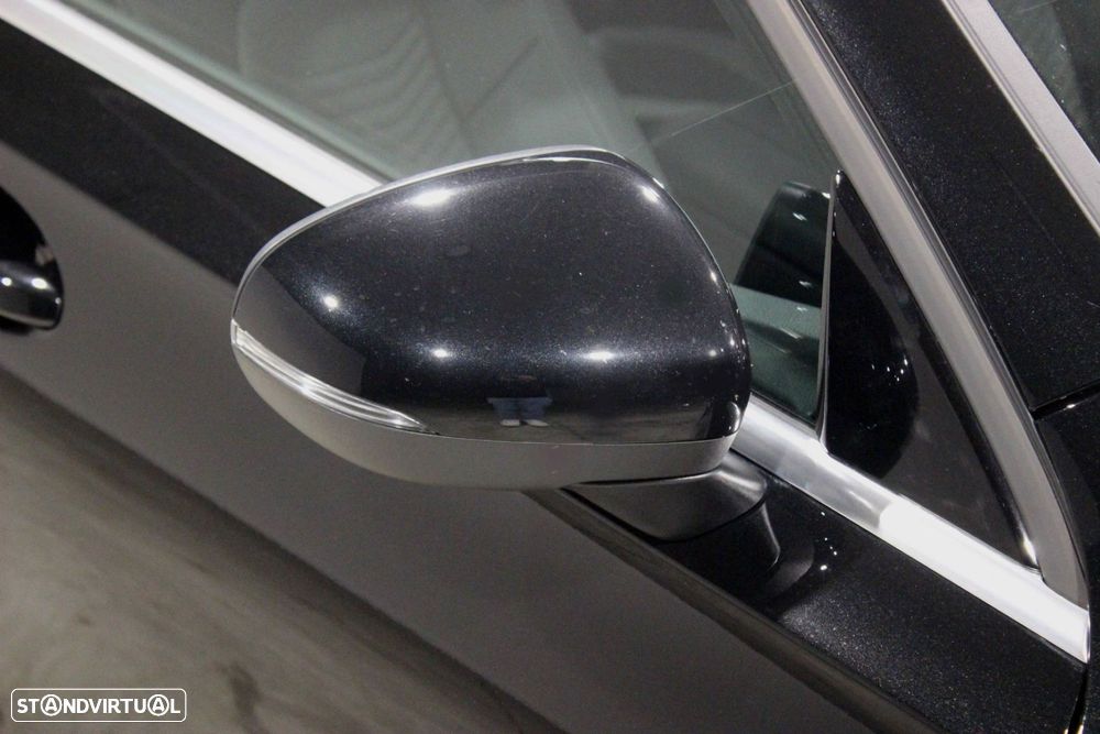 Mercedes-Benz A 250 e - 4