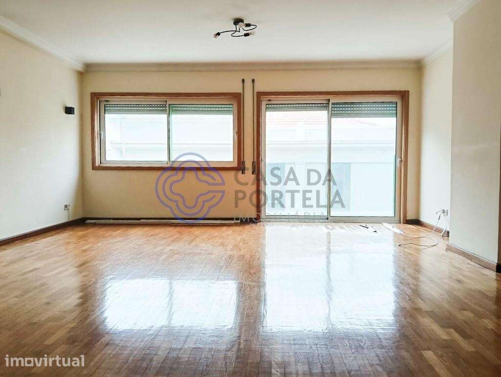 Apartamento T3 à venda, 2ª. linha de Mar em Matosinhos Sul - Grande imagem: 3/28