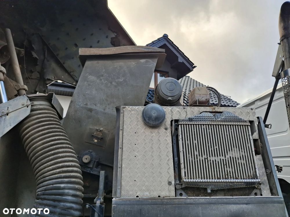 Scania 94G Zamiatarka Uliczna Bucher 2 Silniki Odchwaszczarka Szczotki L/R Specjalny - 20