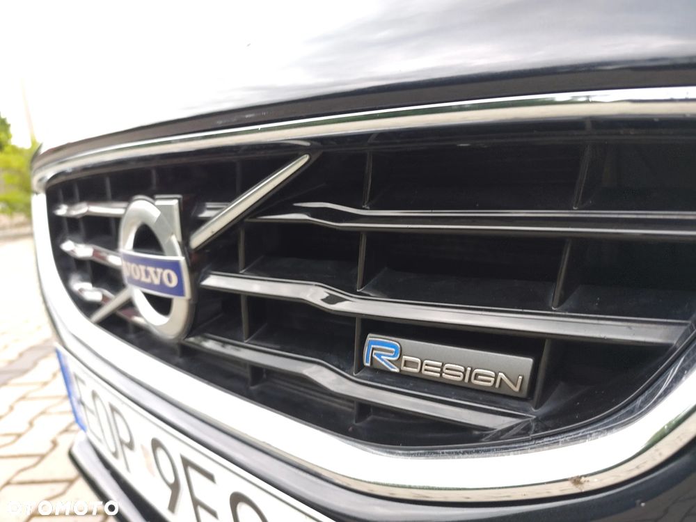 Volvo V40 D2 R Design - 8