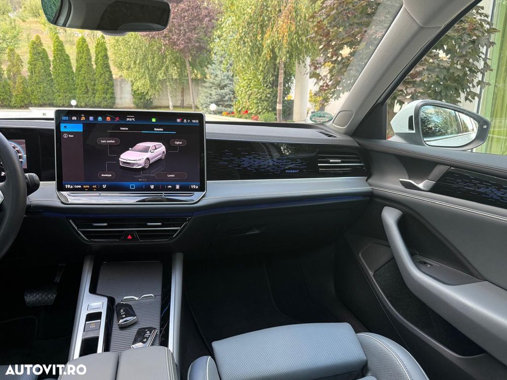 Volkswagen Passat 2.0 TDI SCR DSG Elegance - 13