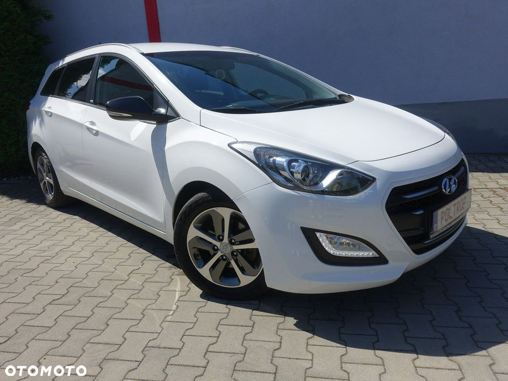 Hyundai i30 blue 1.6 CRDi Style - 2