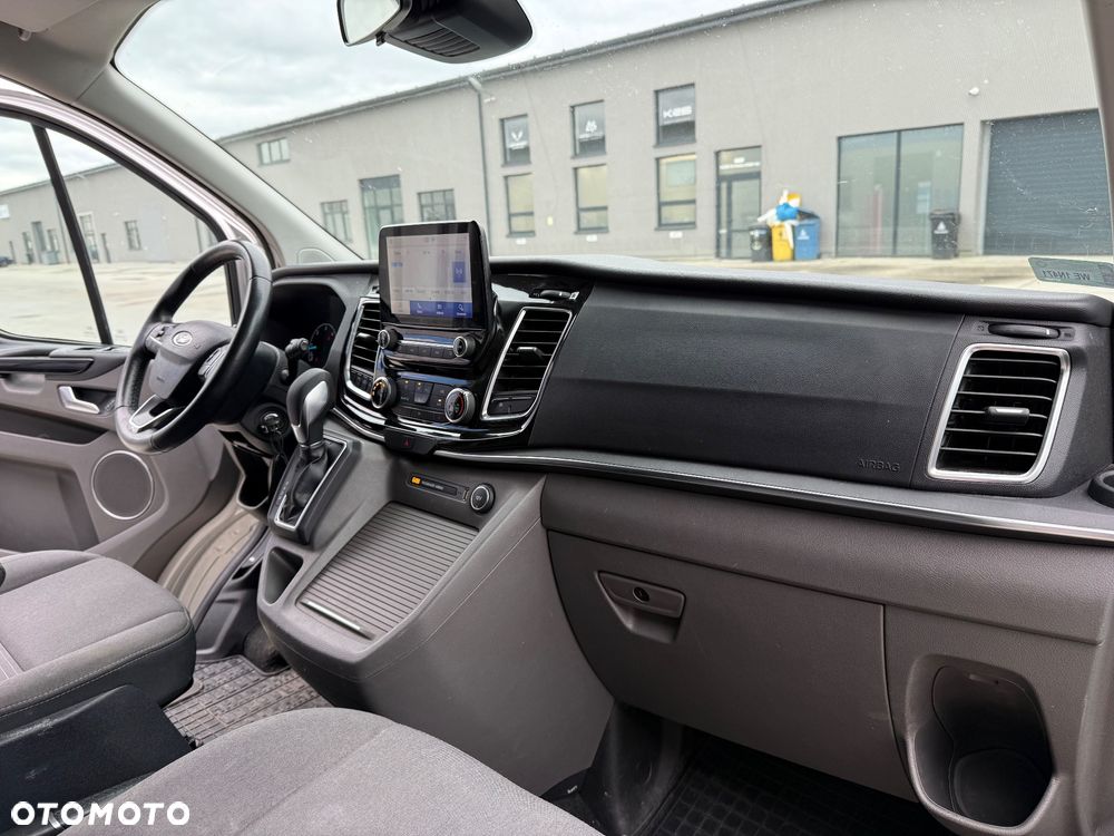 Ford Tourneo Custom 2.0 TDCi L2 Titanium SelectShift - 17
