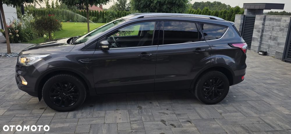Ford Kuga 1.5 EcoBoost 2x4 Business Edition - 4