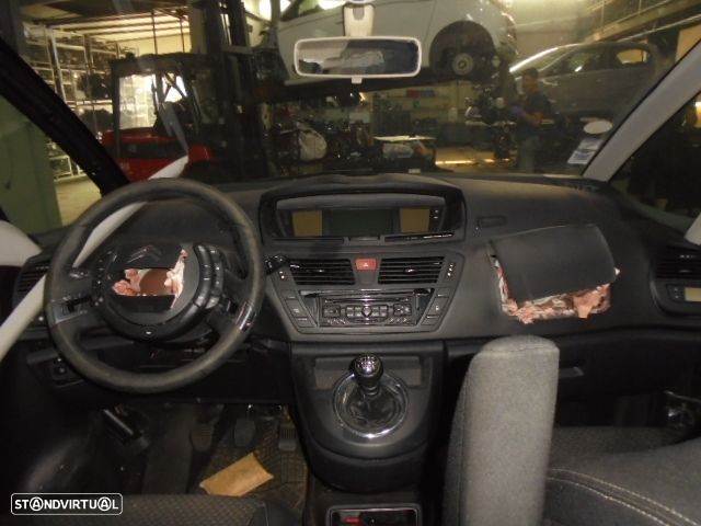 Carro MOT: 9HR 9H05 CXVEL: 20EA07 CITROEN C4 GRAND PICASSO LONGA 2011 1.6HDI 112CV 5P CINZA ESCURO DIESEL - 8