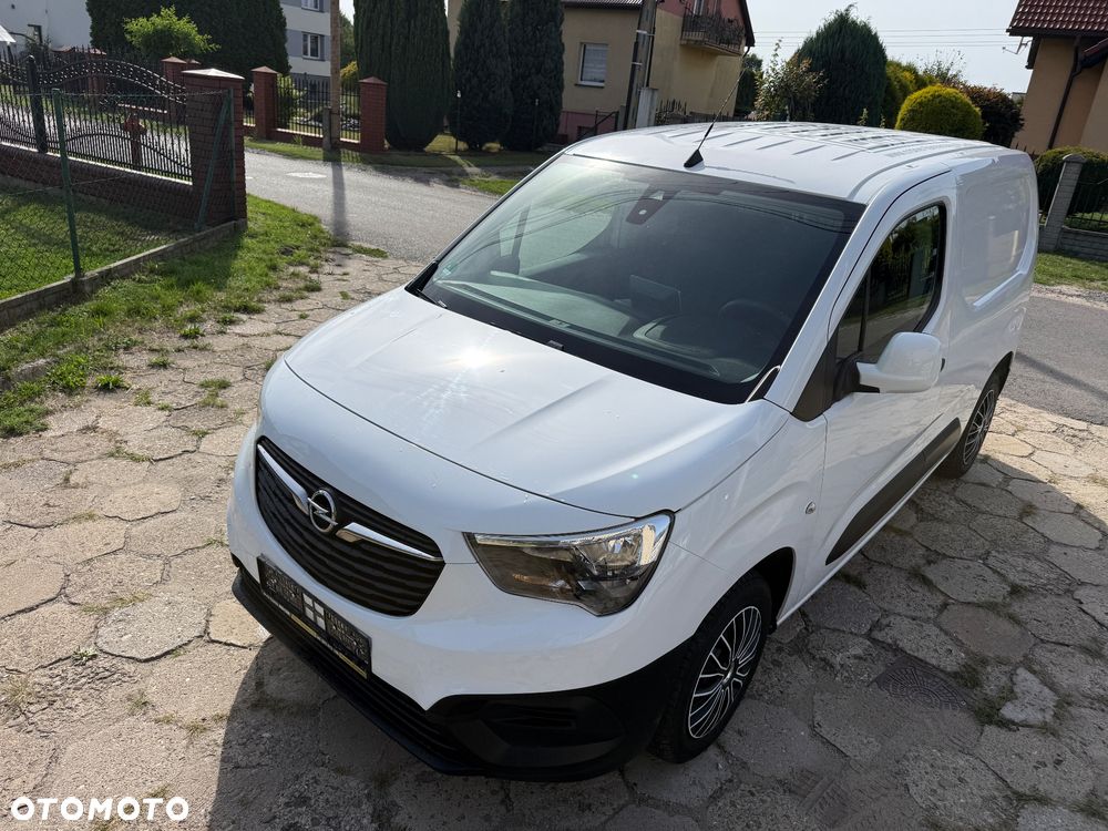 Opel COMBO - 12