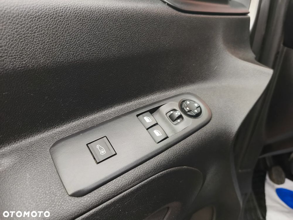 Peugeot PARTNER - 9