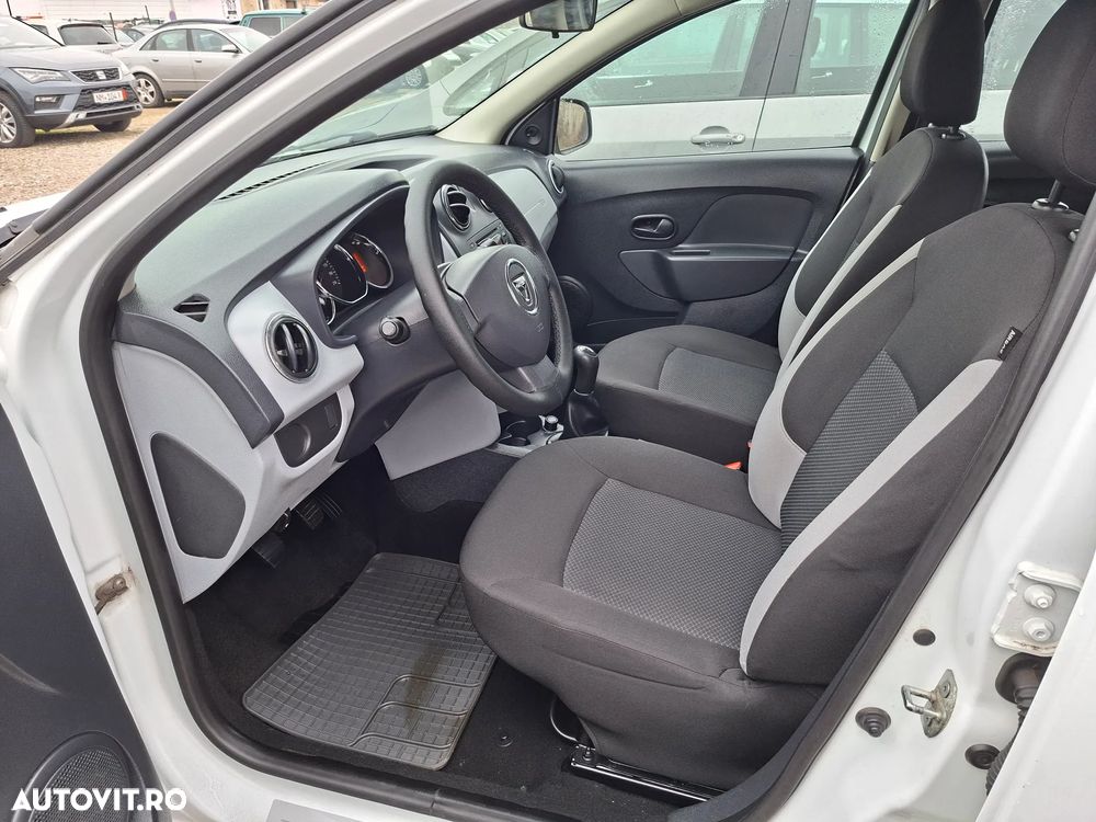Dacia Sandero - 7