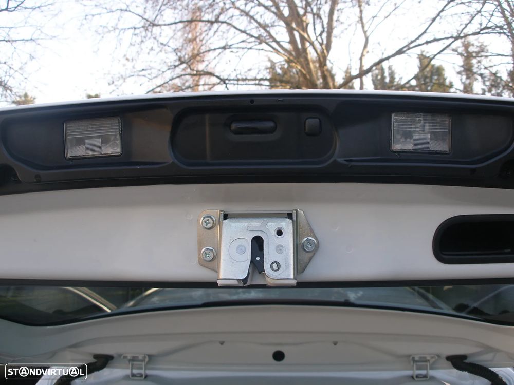 Suzuki Swift 1.2 VVT GLX - 23