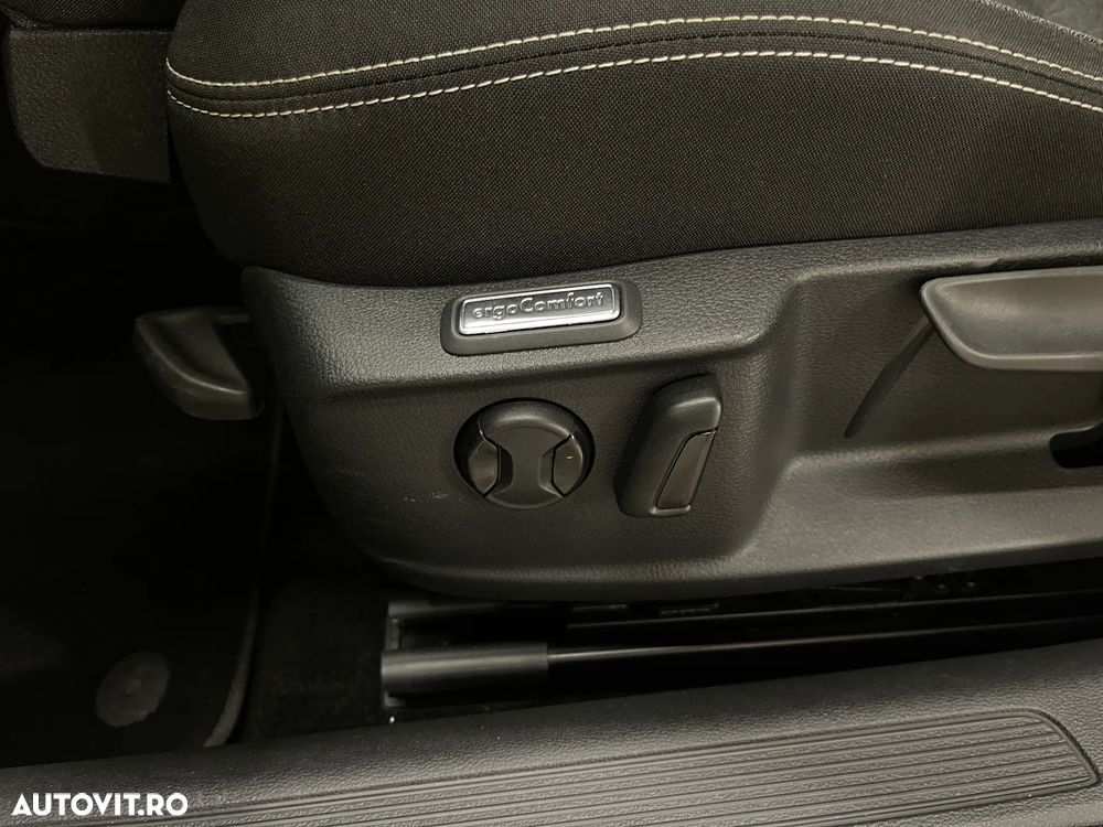 Volkswagen Passat 2.0 TDI Comfortline - 21