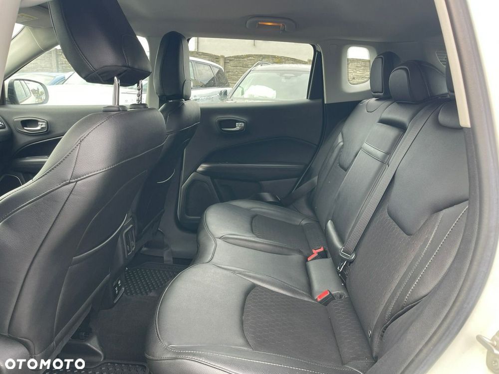 Jeep Compass 1.3 TMair Night Eagle FWD S&S DDCT - 10