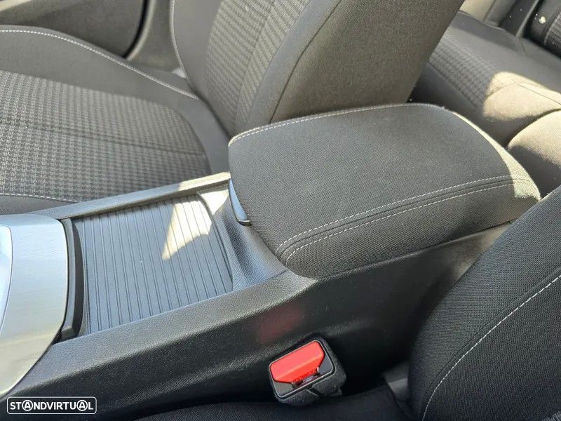 Peugeot 308 SW BlueHDi 130 EAT6 Stop & Start Active - 39