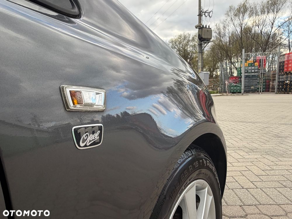 Opel Corsa 1.4 16V Edition 111 Jahre - 16