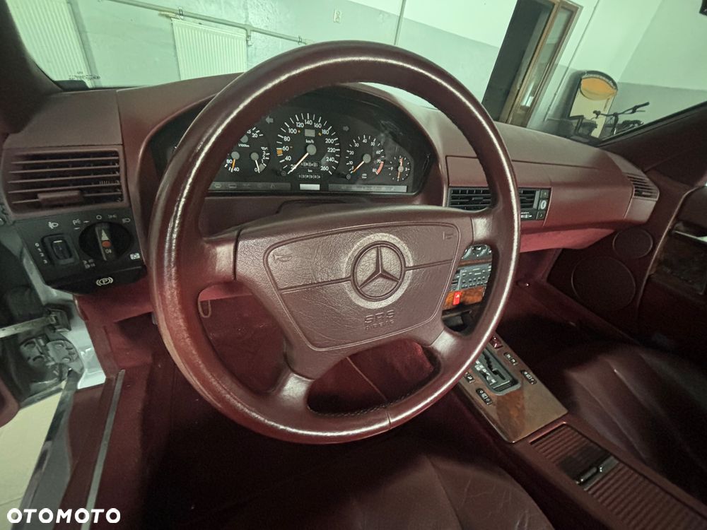 Mercedes-Benz SL - 12