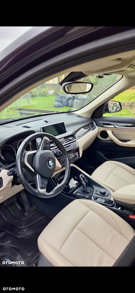 BMW X1 sDrive18i - 12