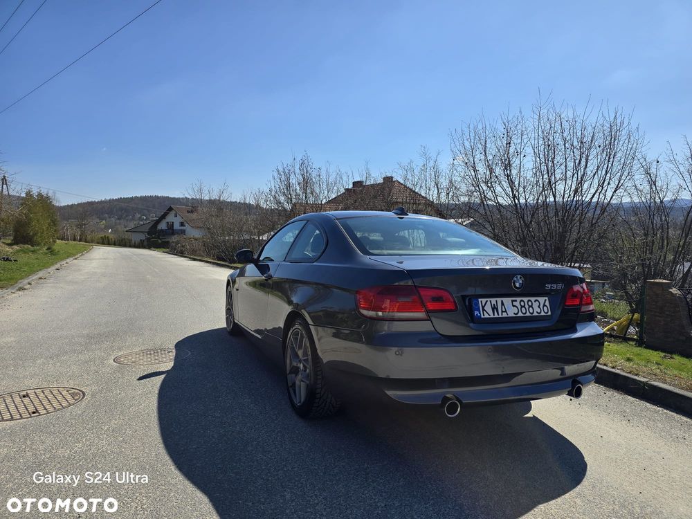 BMW Seria 3 335i - 3