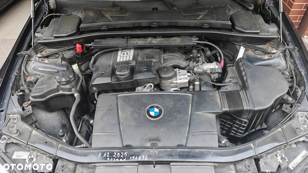 BMW Seria 3 318i Edition Sport - 33