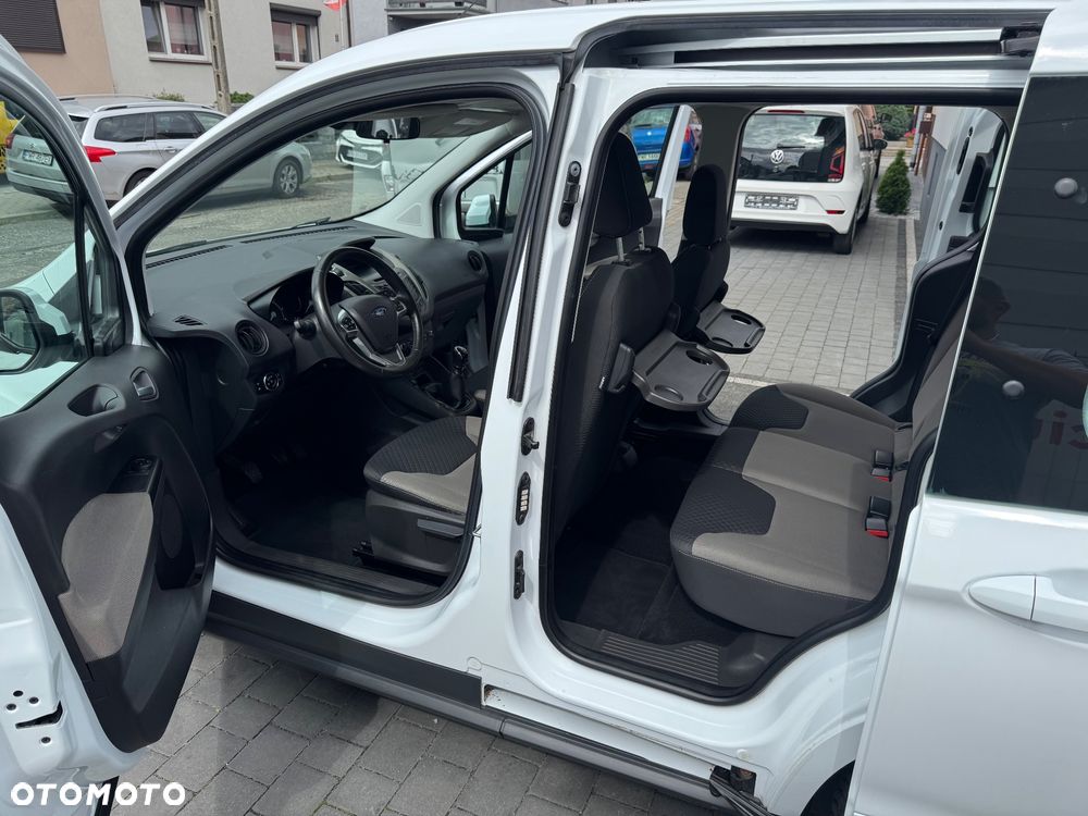 Ford Tourneo Courier 1.5 TDCi Trend - 11