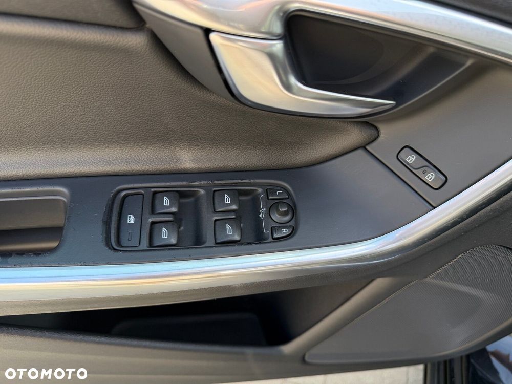 Volvo S60 T3 Drive-E Kinetic - 11