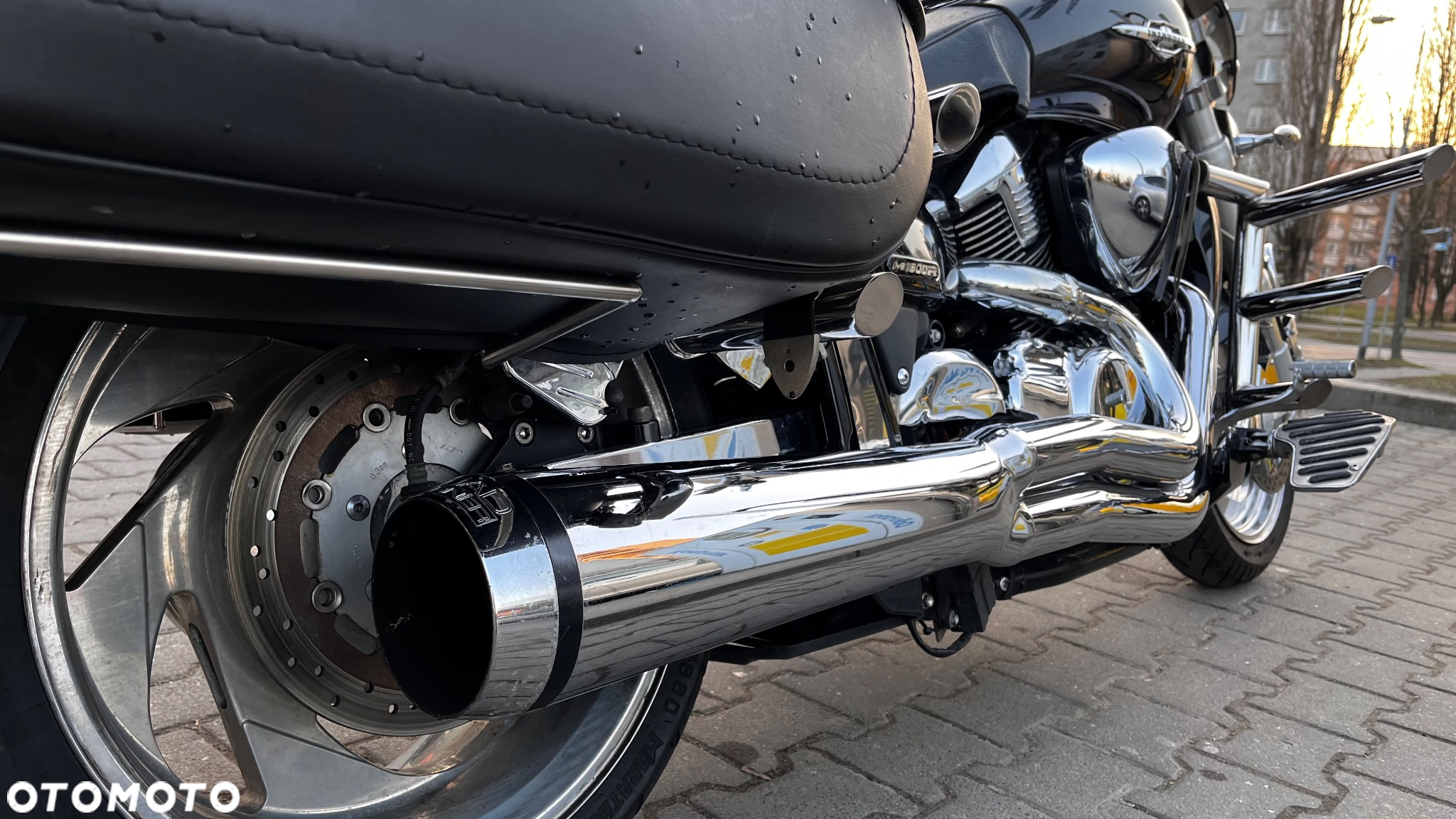 Suzuki Intruder - 4