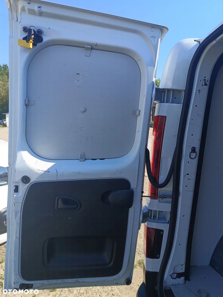 Renault Trafic L2H1 2.0 diesel 145kM 2019rok WEBASTO, CZUJNIKI PARKOWANIA, HAK, NIEWIELKI PRZEBIEG stan BDB, BEZWPADKOWY! - 26