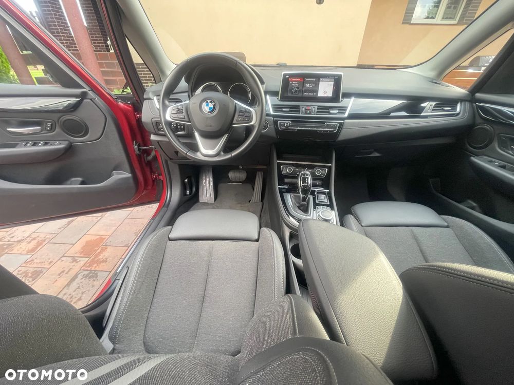 BMW Seria 2 218i Active Tourer - 11