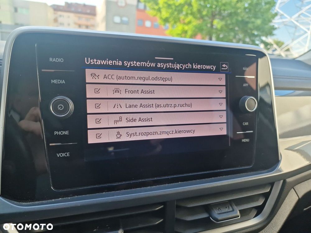 Volkswagen T-Roc 1.5 TSI Style DSG - 22