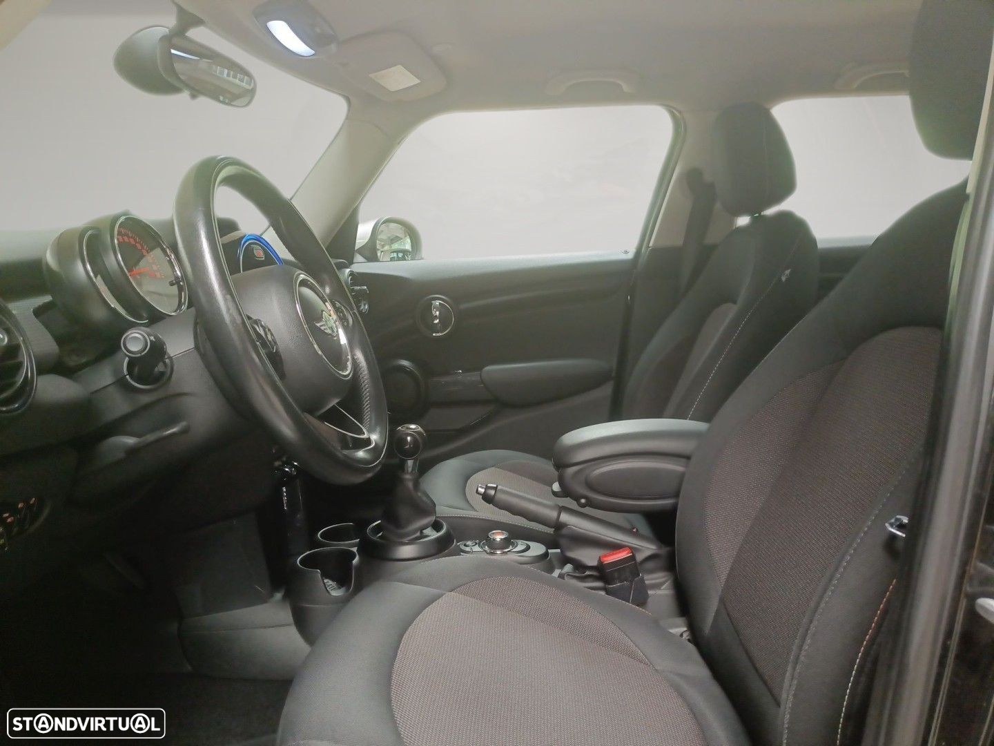 MINI 5 Portas Cooper D - 7