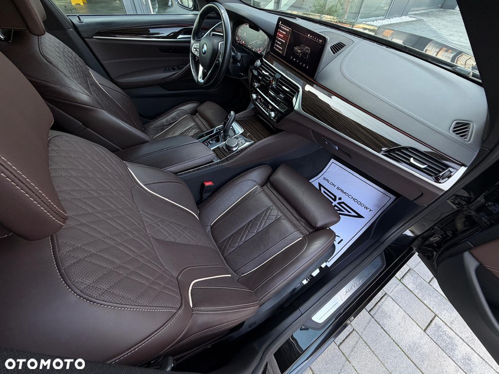BMW Seria 5 520d xDrive Luxury Line - 18