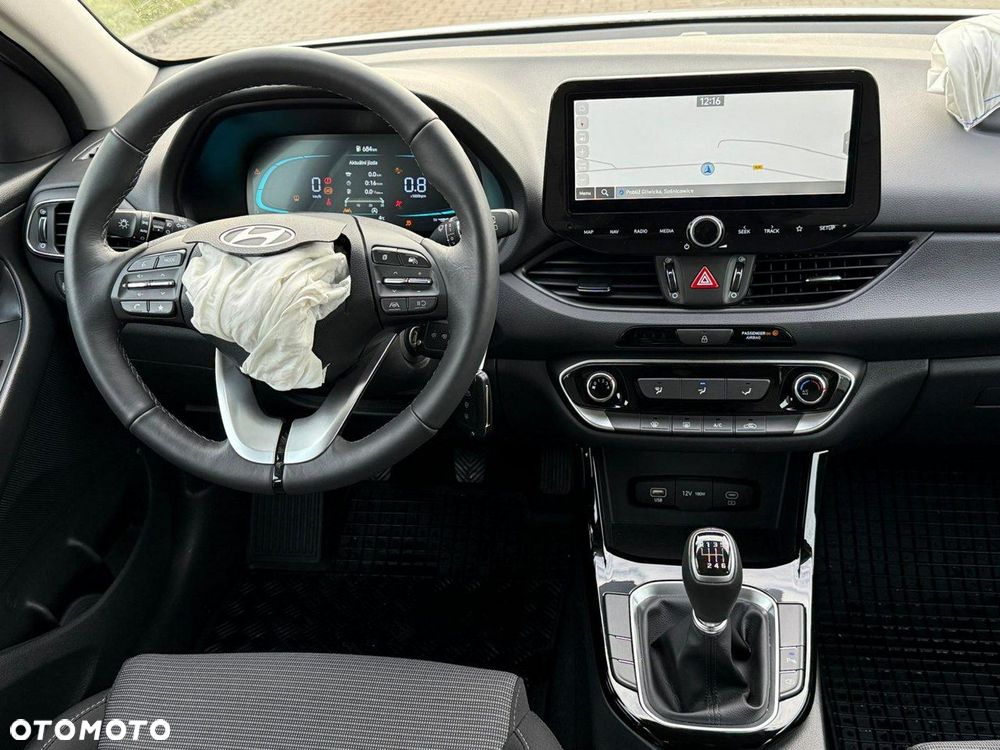 Hyundai i30 1.5 DPI Comfort - 23