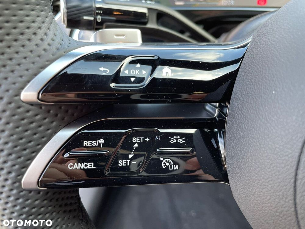 Mercedes-Benz Klasa E 220 d mHEV 4-Matic AMG 9G-Tronic - 25