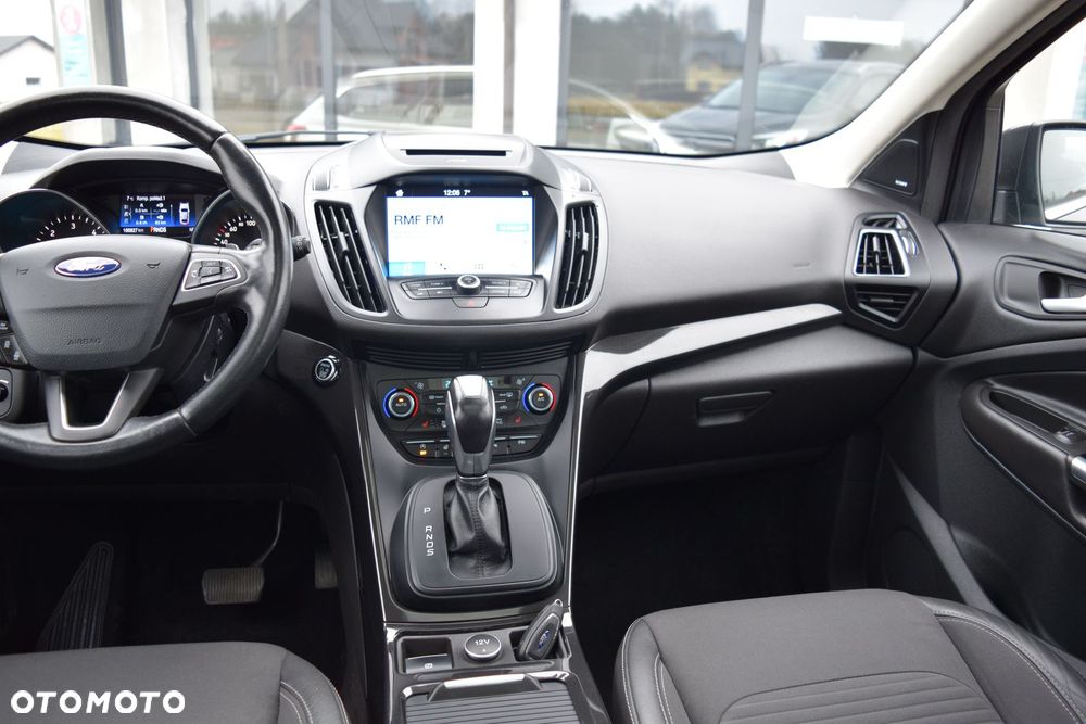 Ford Kuga 2.0 TDCi 4x4 Titanium - 29