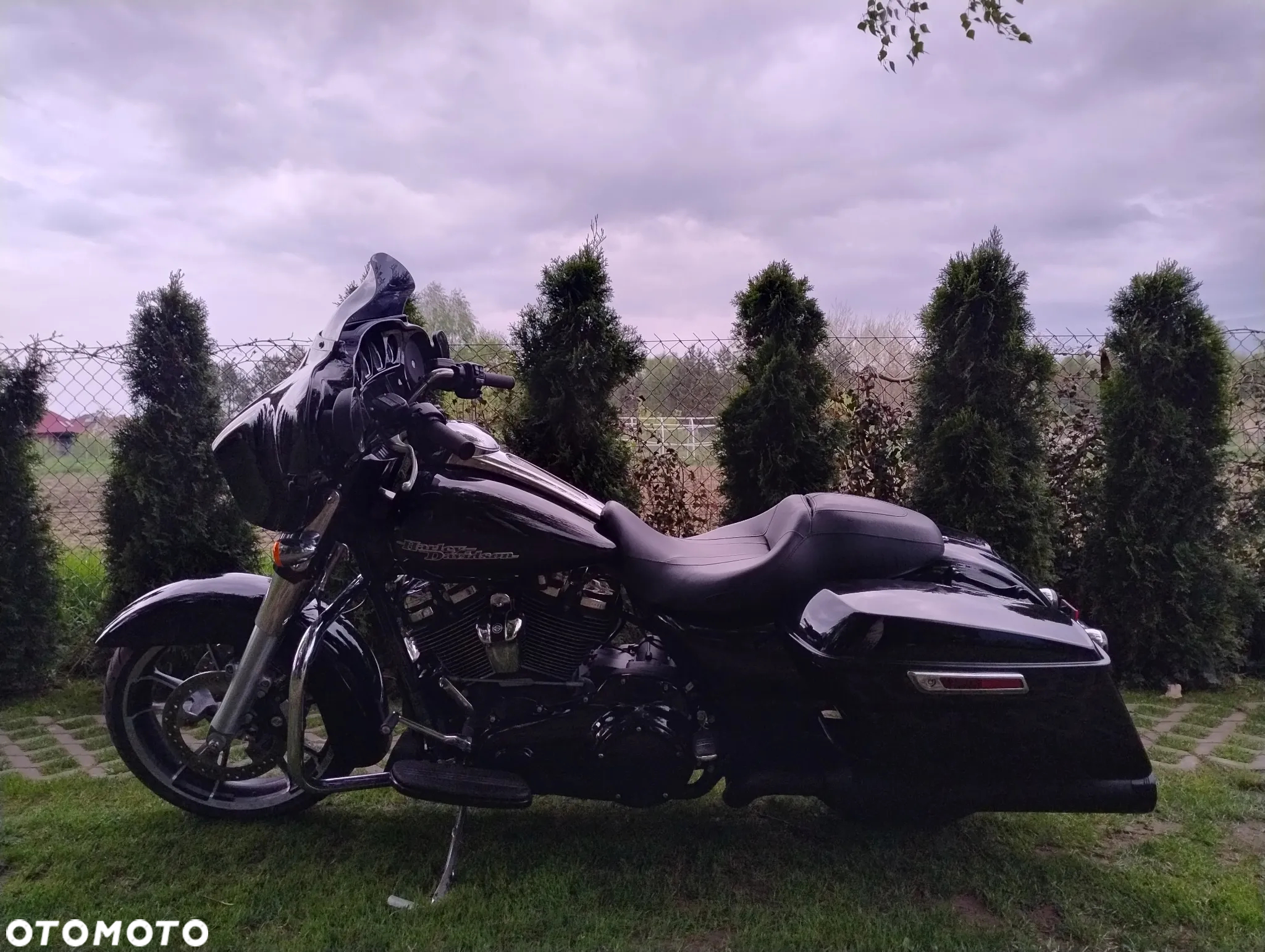 Harley-Davidson Touring Street Glide - 3
