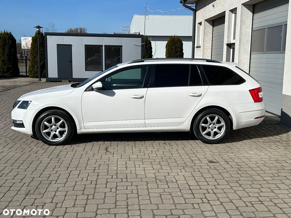 Skoda Octavia 1.6 TDI SCR Active - 8