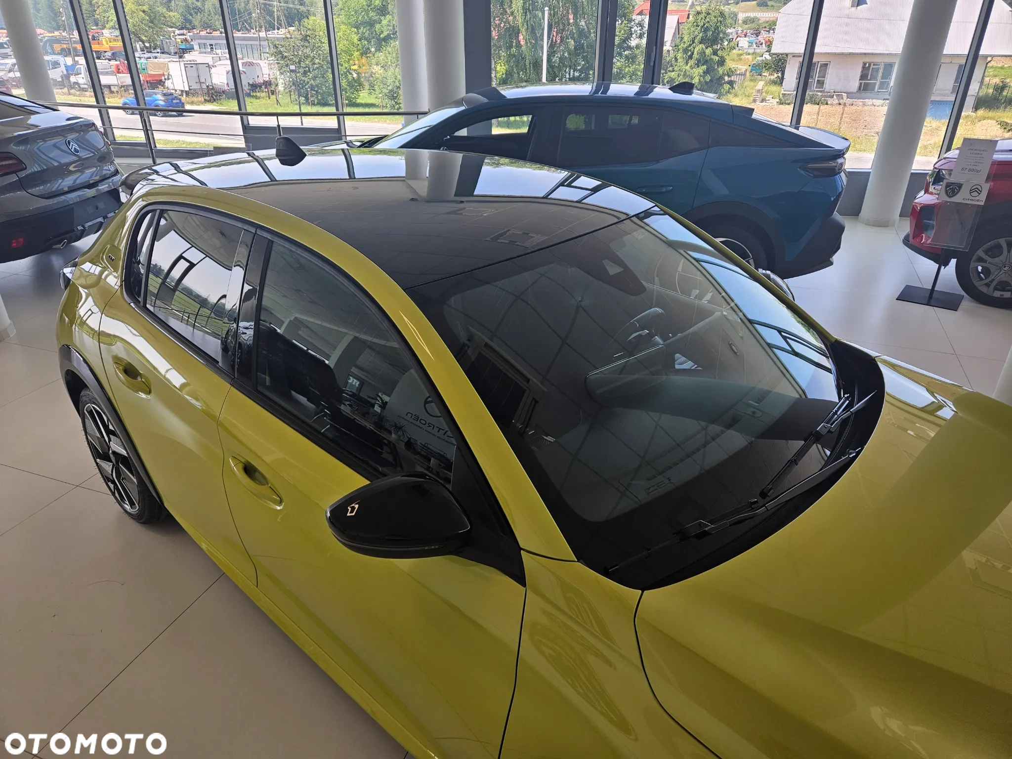 Peugeot 208 1.2 mHEV GT - 11