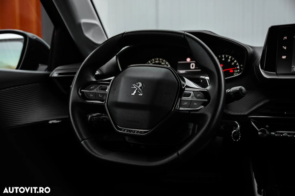 Peugeot 208 1.2 L PureTech STT EAT8 Active Pack - 10